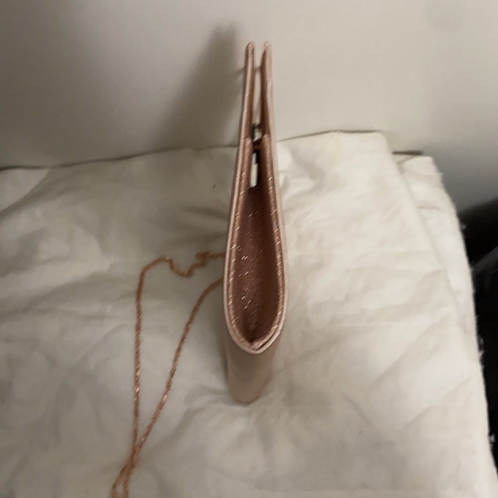 Pink Handbag with Chain - Picture 3 of 3